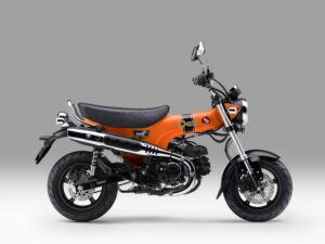 Honda ST125 Dax 2026 in Candy Energy Orange