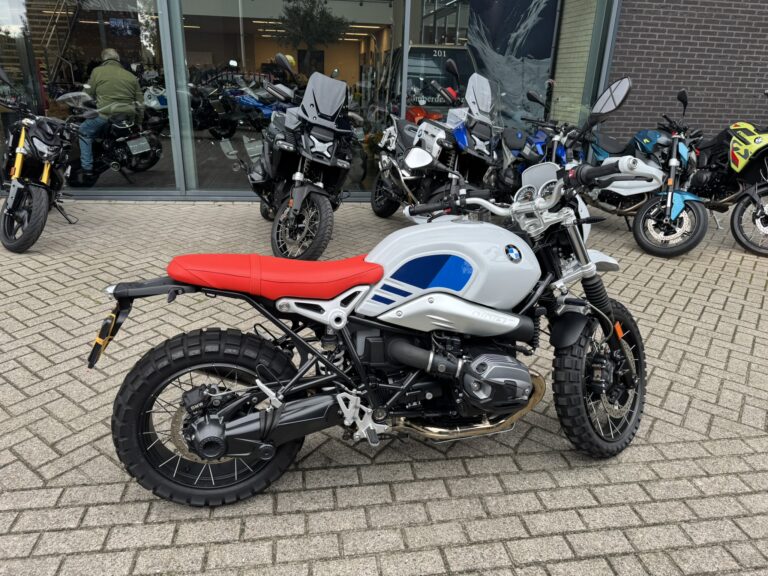 BMW R9T Urban-GS op Continental TKC80
